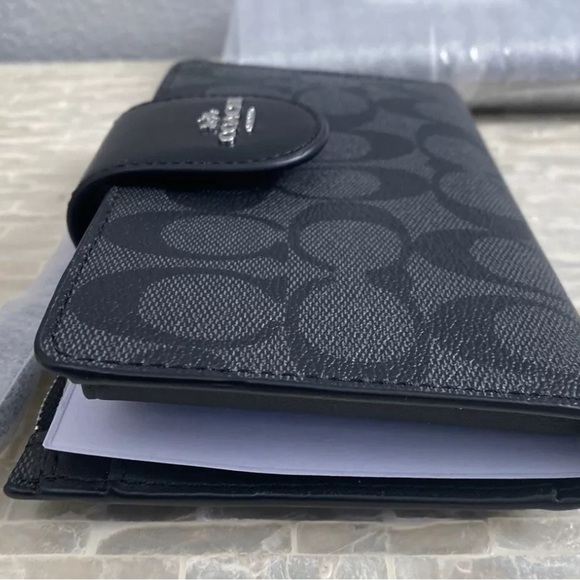 Coach Tech Wallet In Colorblock Signature Canvas Silver/Graphite/Black - Picture 2 of 8